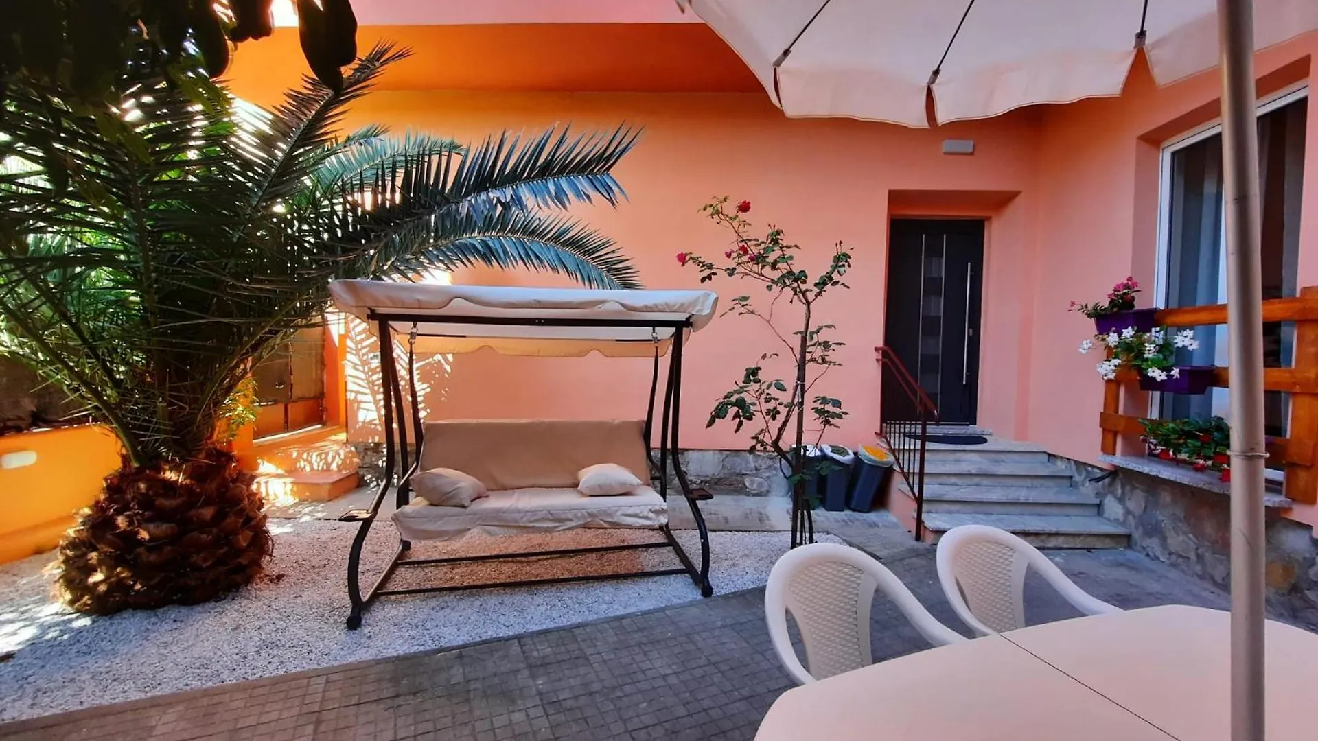 펜션 Villa Rosa Nel Cuore Di 포르투 아주로